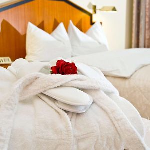 Executive Zimmer mit Kingsize-Bett